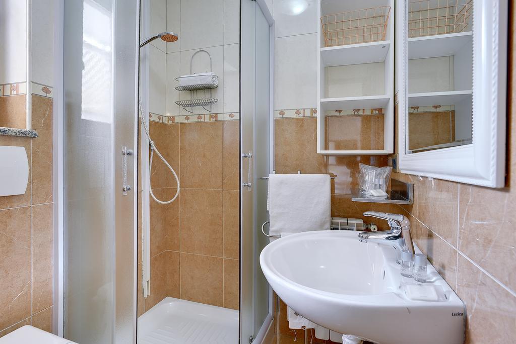 Villa Milli B&B Ровинь Экстерьер фото